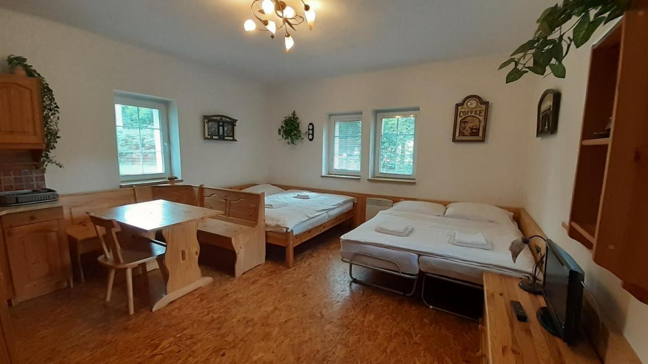 Resort Chribska Apartmany Adri 外观 照片