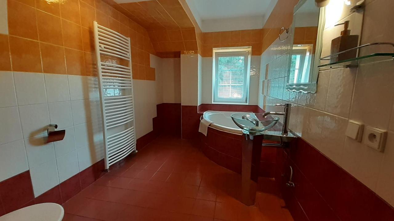 Resort Chribska Apartmany Adri 外观 照片